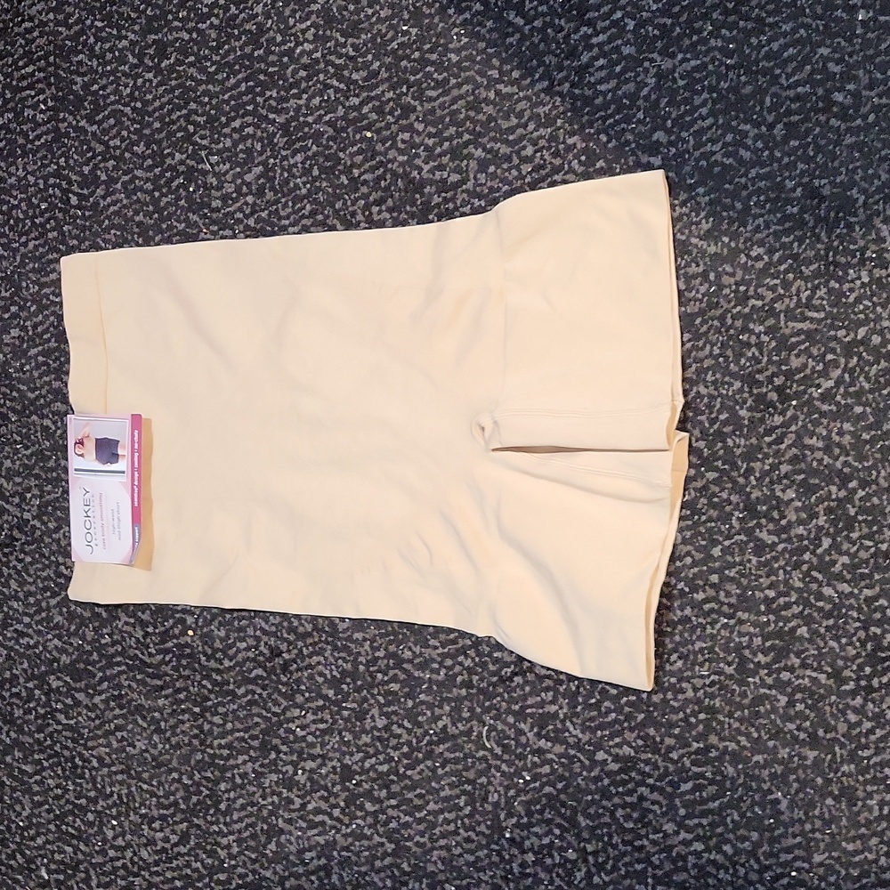 JOCKEY WOMEN'S TAN CORE BODY SMOOTHER. MED/ NWT